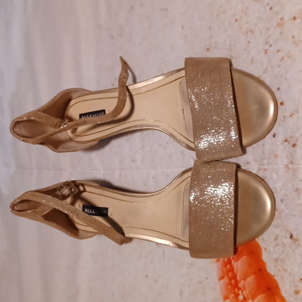 Gold sandals size 7.5